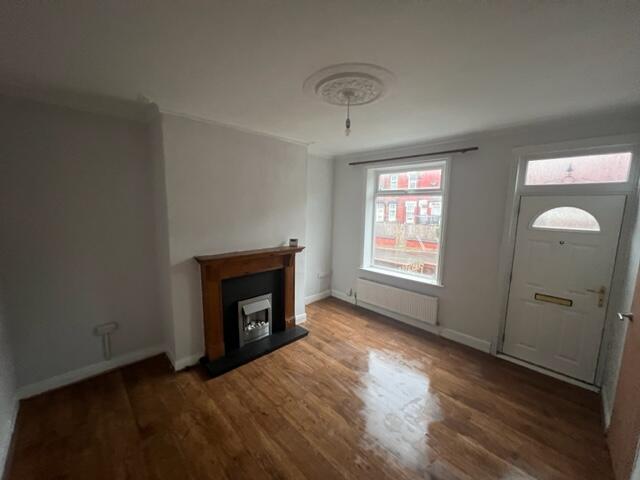 House in Leeds, West Yorkshire - View 5