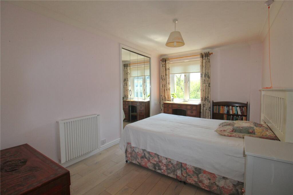 Apartment in Bath, Trowbridge - View 5