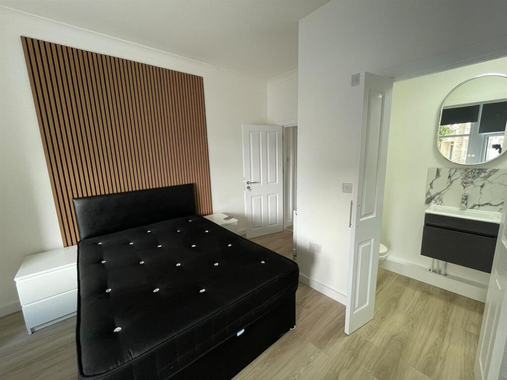 Apartment in Cardiff - View 2