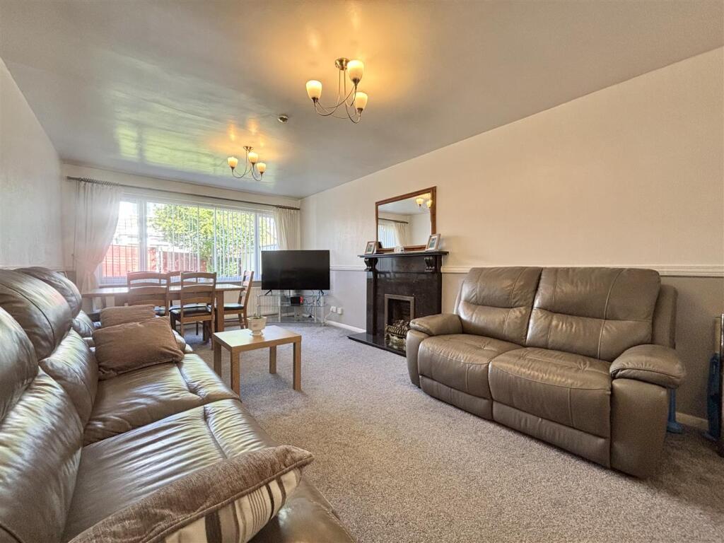 Dalecroft Rise, Allerton, Bradford photo 4