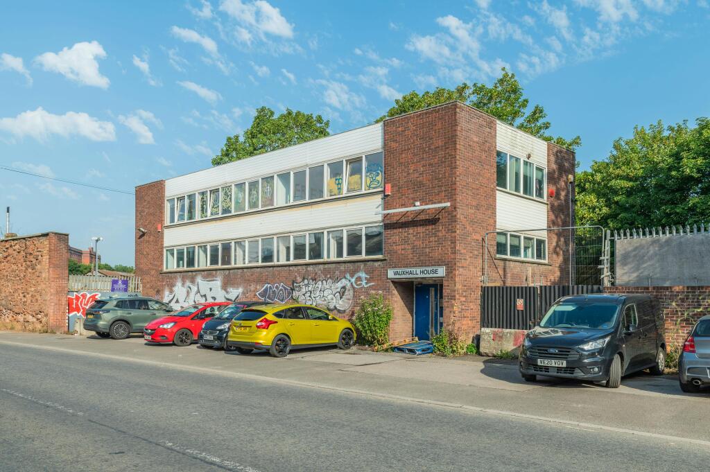 Paynes Shipyard & Vauxhall House, Coronation Rd, Bristol-3.jpg