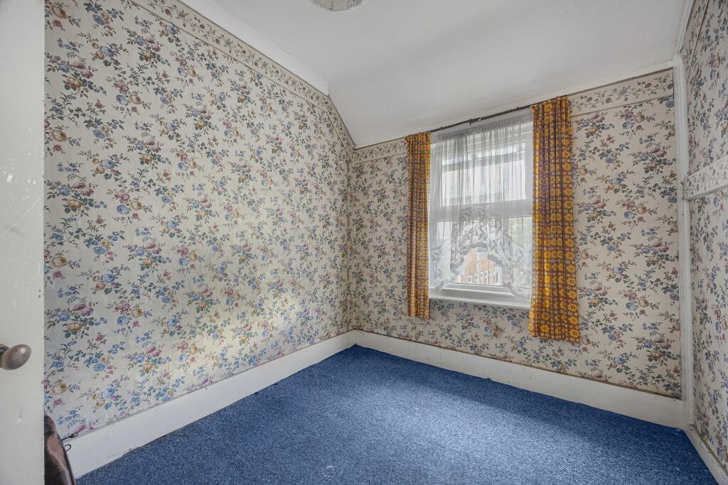 Hollington Place, Green Lane, Thatcham, West Berkshire photo 4