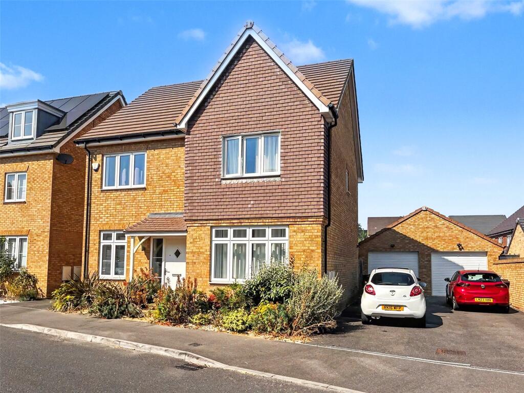 Main image of property: Alder Grove, Shinfield, Reading, Berkshire, RG2