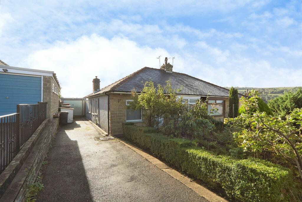 Main image of property: Aireville Mount, Sandbeds, Keighley