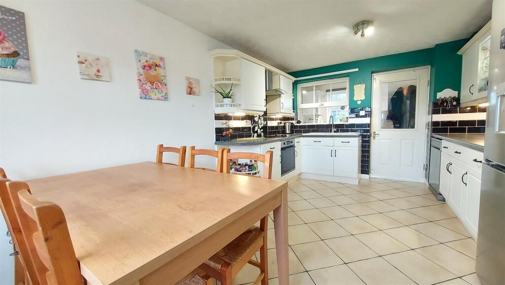 House in Nottingham - View 5
