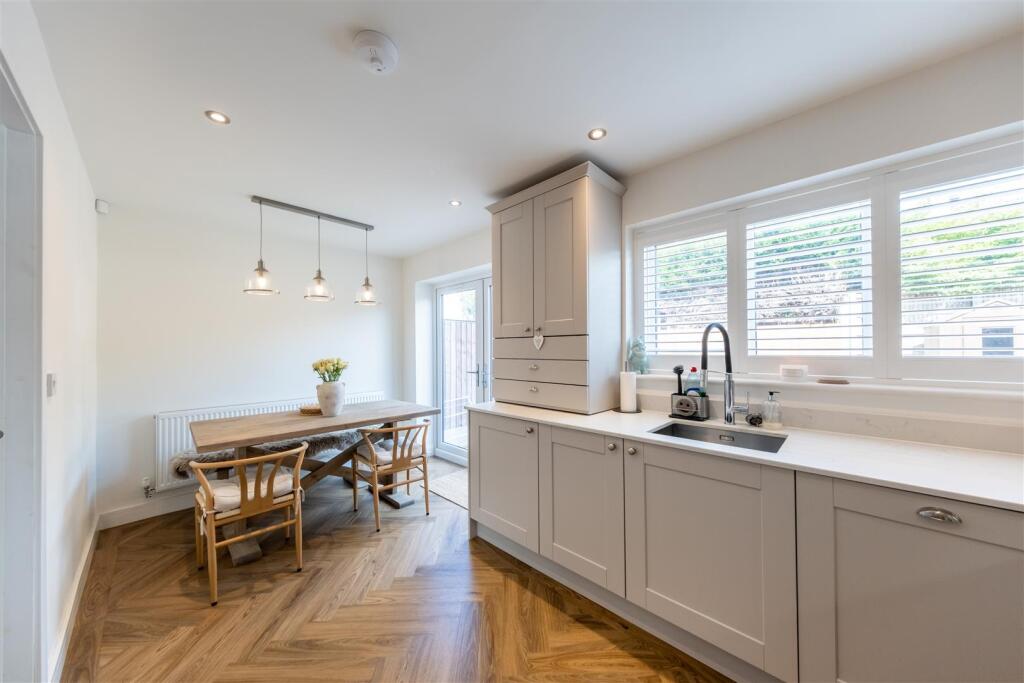 Townfield Lane, Barnton, Cheshire photo 4