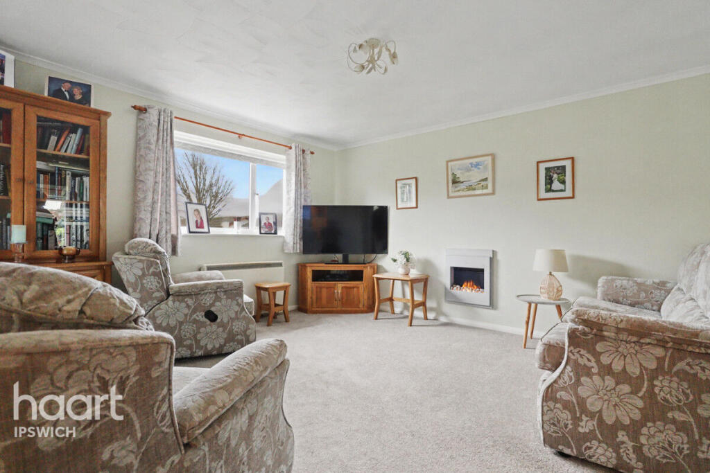 Crowcroft Glebe, Ipswich photo 3