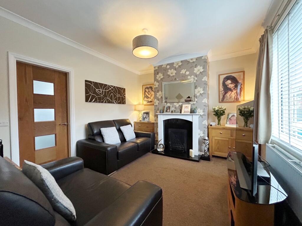 Lepp Crescent, Bury, Greater Manchester, BL8 photo 3