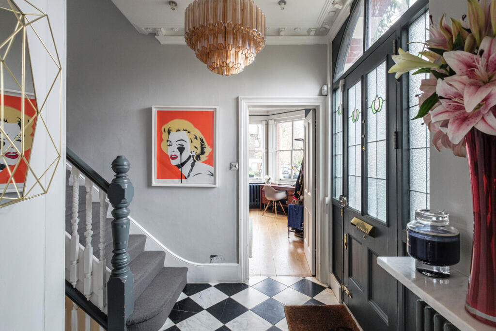 House in London, Canonbury, Highbury - More