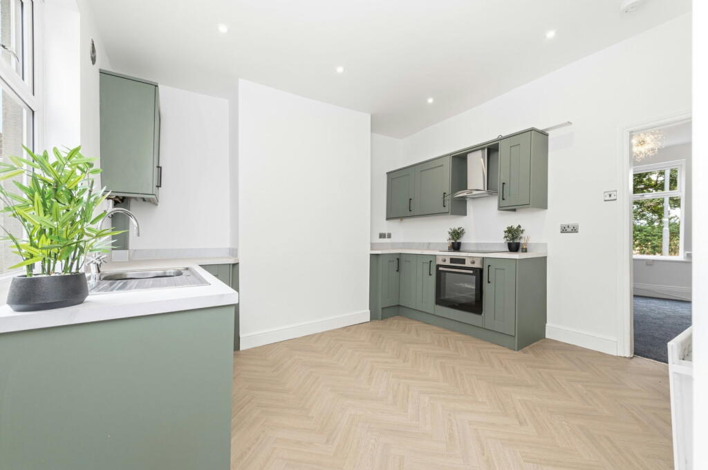 House in Leeds, Swillington Common, Garforth - View 2