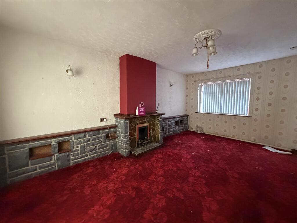 House in Bradford - View 2