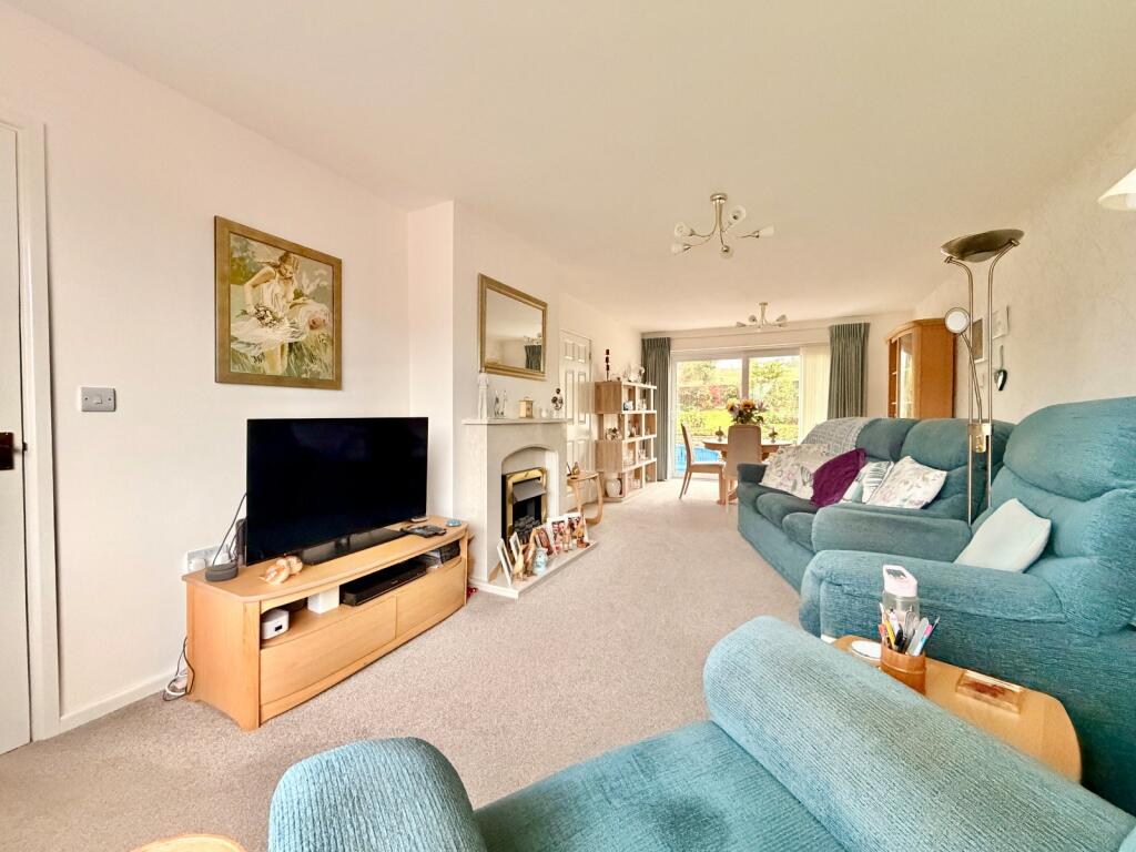 Priory Gardens, Easton-in-Gordano, Bristol, Somerset, BS20 photo 4
