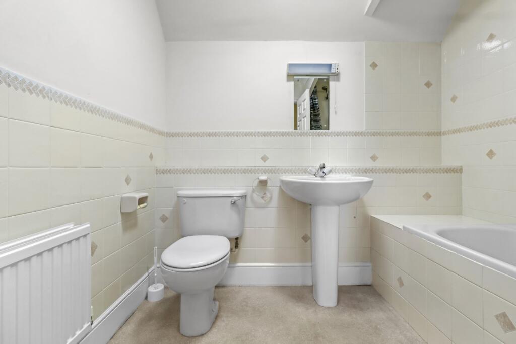Apartment in Brighton - View 4