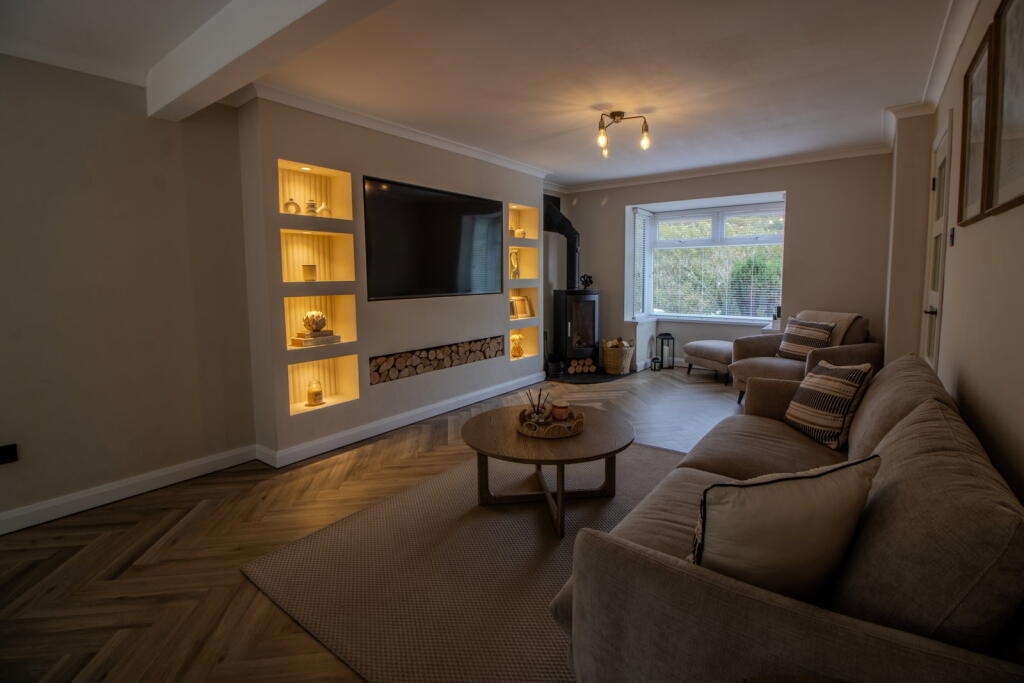 House in Newport - View 3