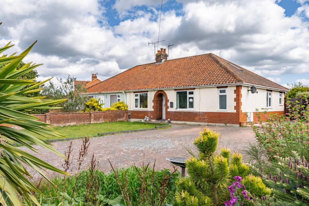 Main image of property: Links Avenue, Norwich