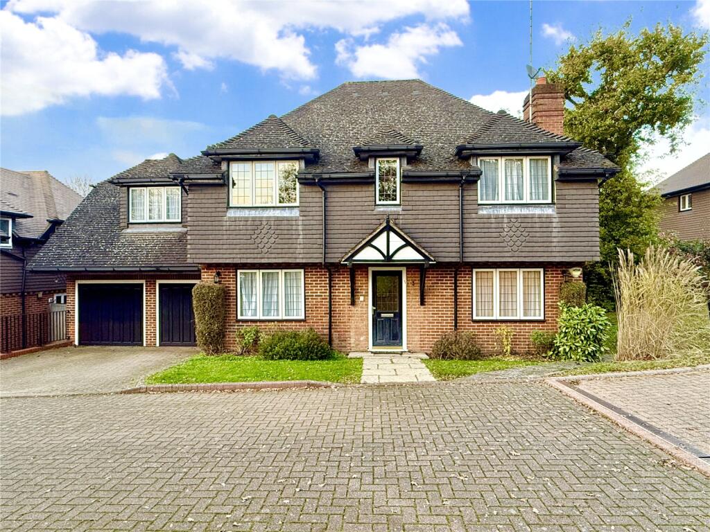 Main image of property: Parkfield View, Potters Bar, Hertfordshire, EN6