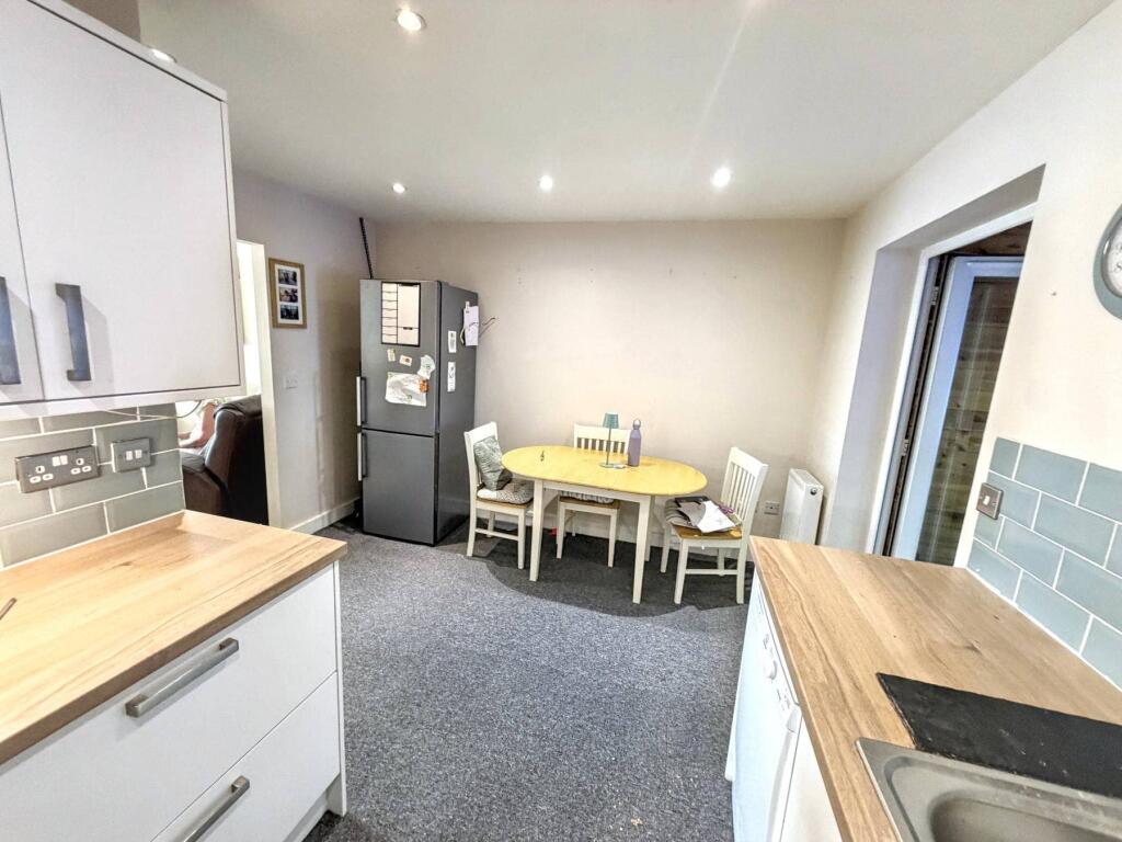 Wharrad Close, Alcester, Warwickshire, B50 4FR photo 4