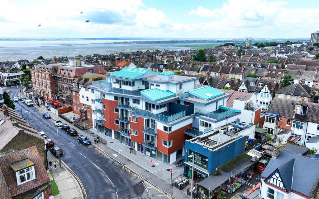 Main image of property: St Clements Gate, Broadway, Leigh-On-Sea