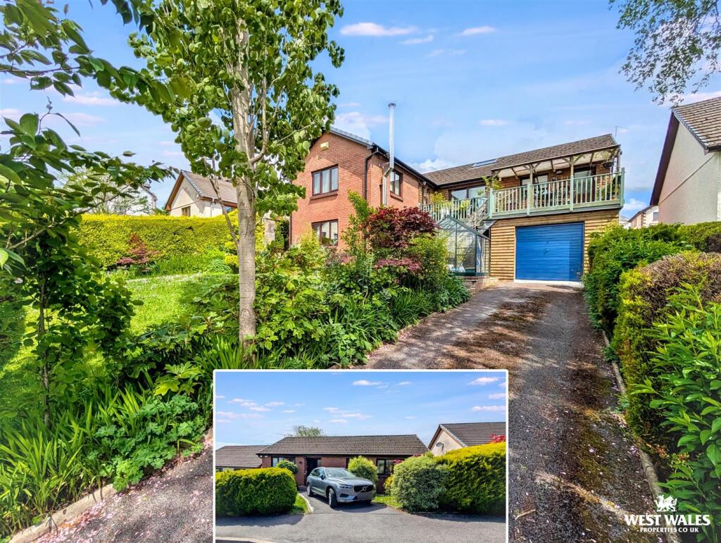 4-bed detached on Lluest Y Bryn, Carmarthen, £325,000