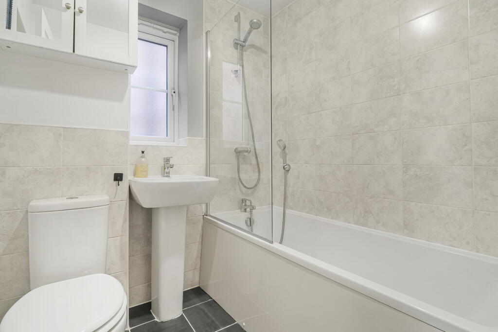 House in Doncaster - View 3