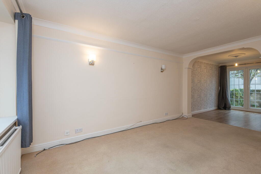 House in Leeds, Barwick in Elmet and Scholes - View 3