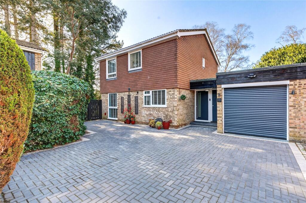 4-bed detached on Silwood, Bracknell, Berkshire, RG12, £625,000
