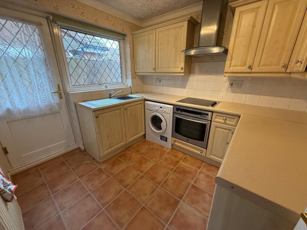 House in Yeovil, Somerset - View 4