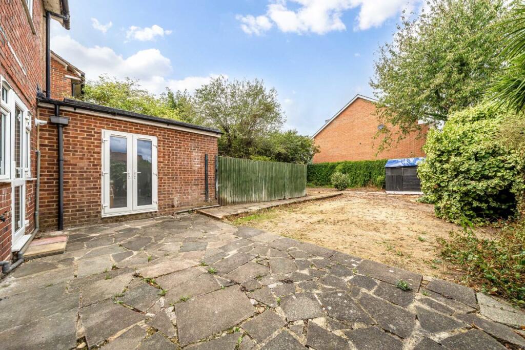 House in Twickenham - View 4