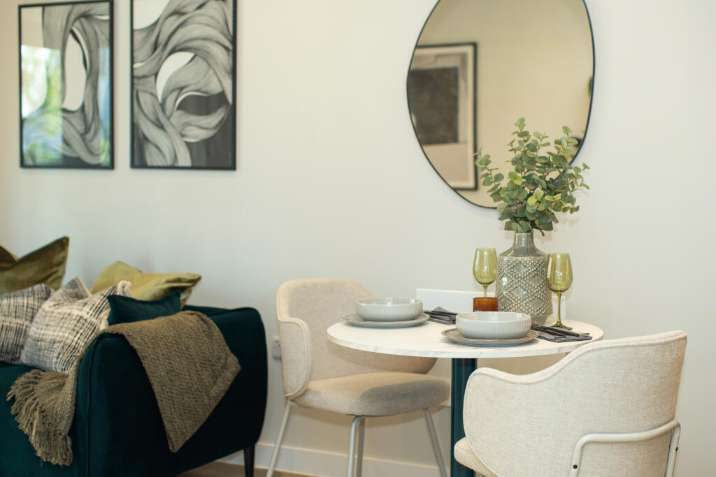 Main image of property: Emporium House East, Alloway Courtyard, Weldale Street, Reading RG1 7PZ