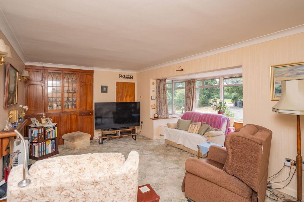 Roberts End, Hanley Swan, Malvern. WR8 photo 3