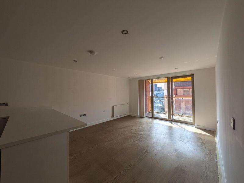 Apartment in London - View 3