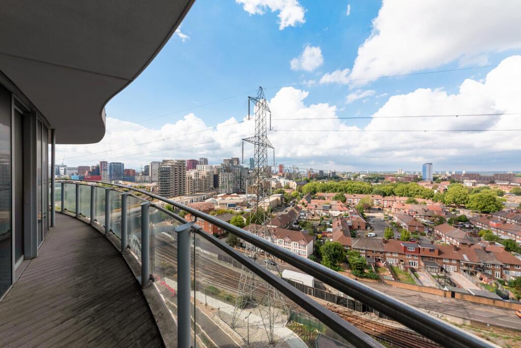 Apartment in London - View 3