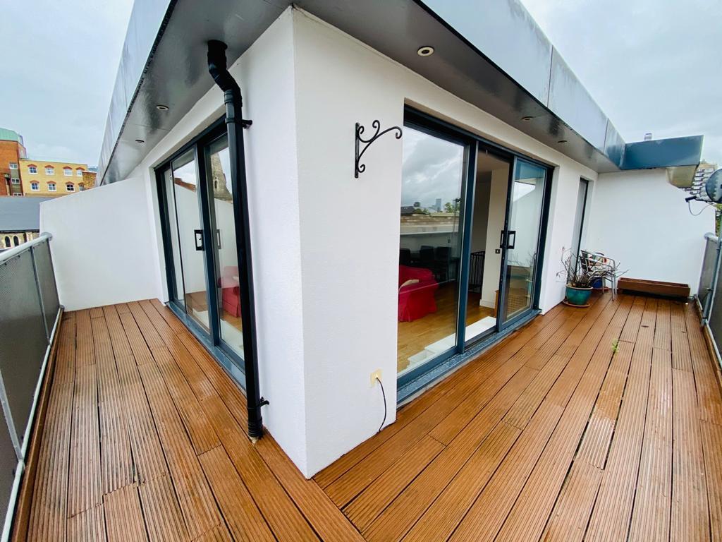 2 bedroom penthouse for rent