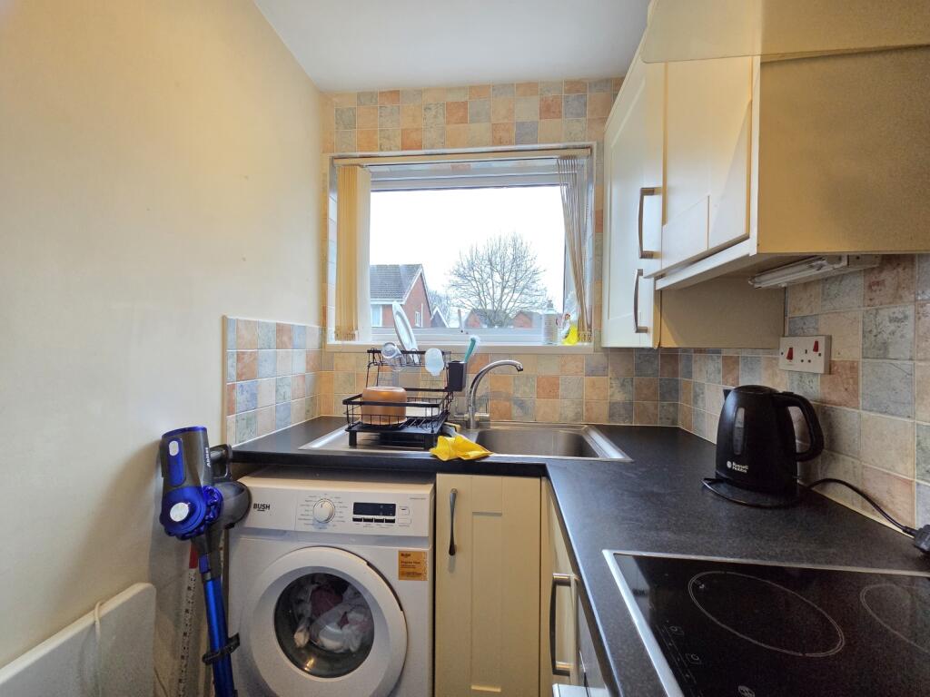 Additional image 4 of Apperley Way, Halesowen, West Midlands, B63 2xp