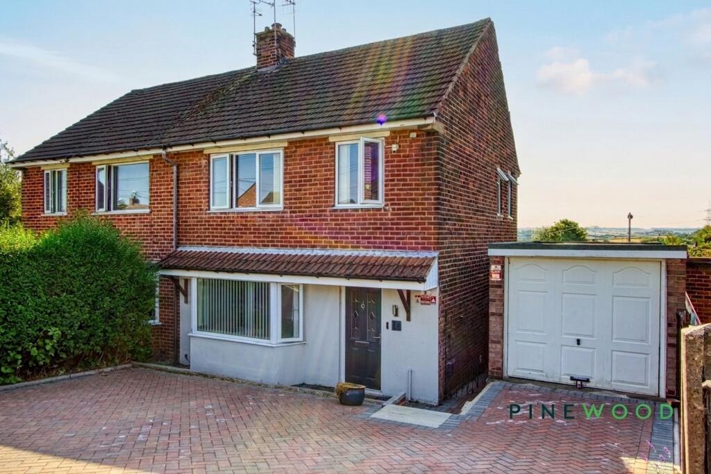 Main image of property: Curbar Curve, Inkersall, S43