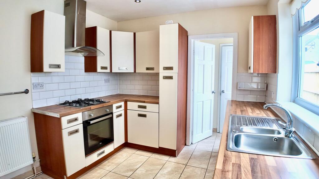 House in Bargoed, Pontlottyn - View 3