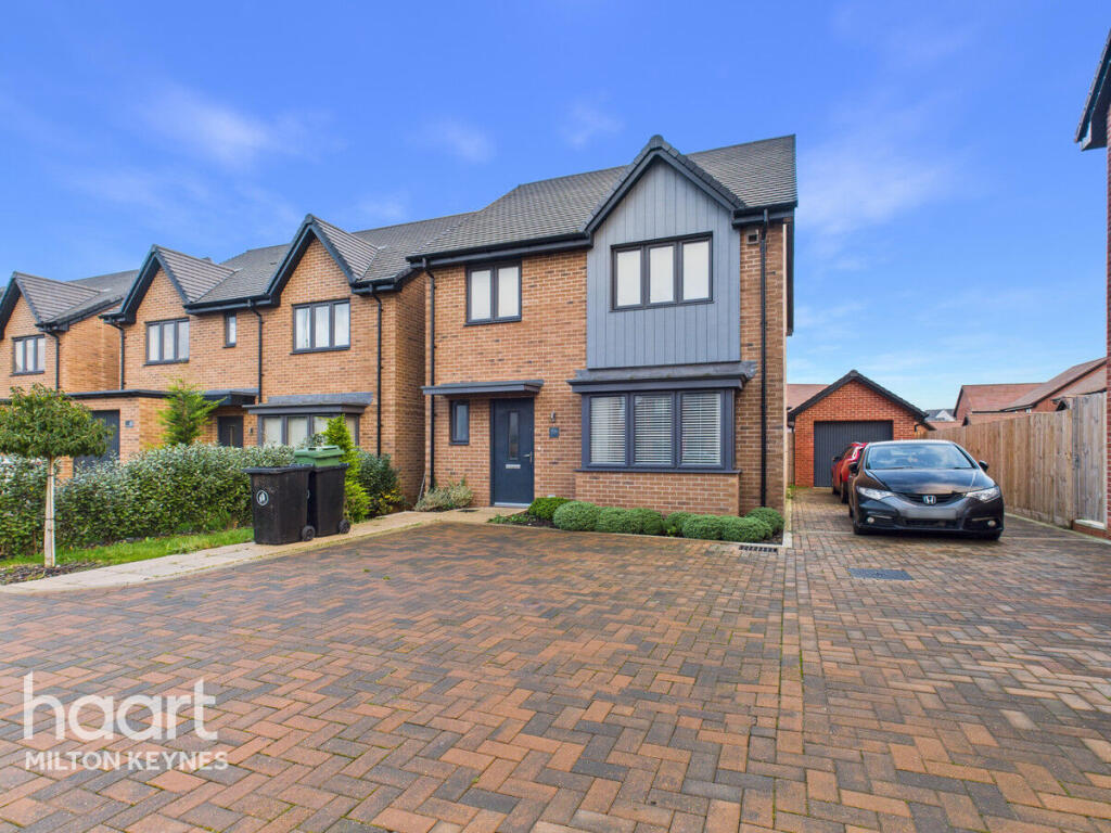 House in Milton Keynes, Whitehouse - View 2
