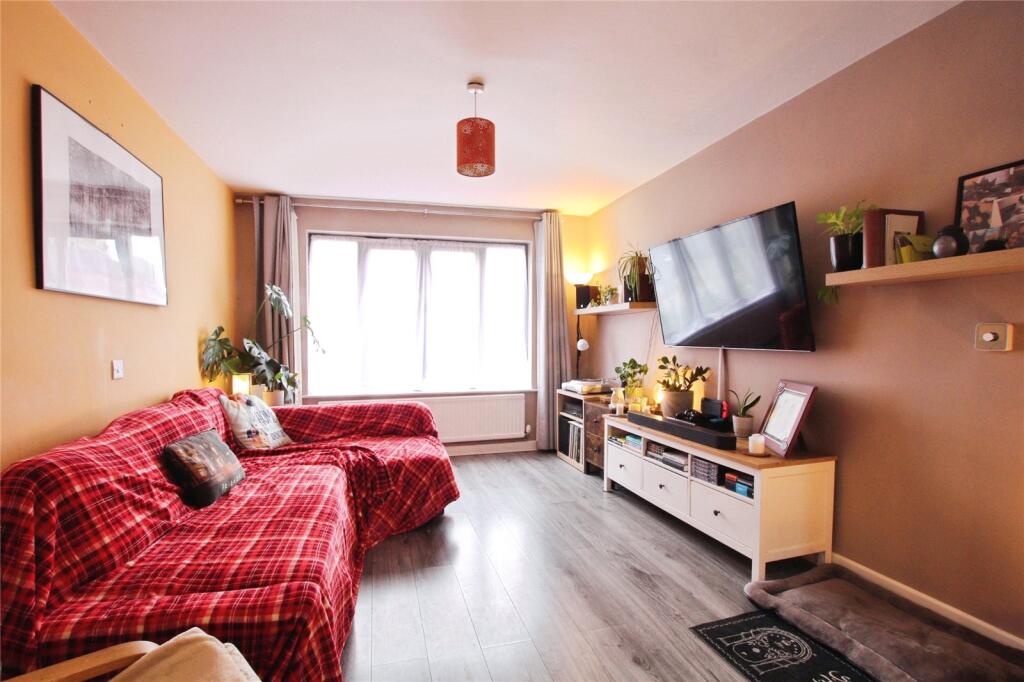 Southwick Court, Forest Park, Bracknell, RG12 - View 3