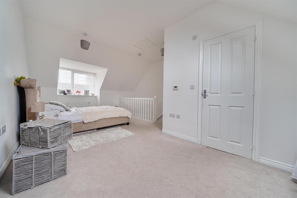 Solebay Way, Gosport photo 4