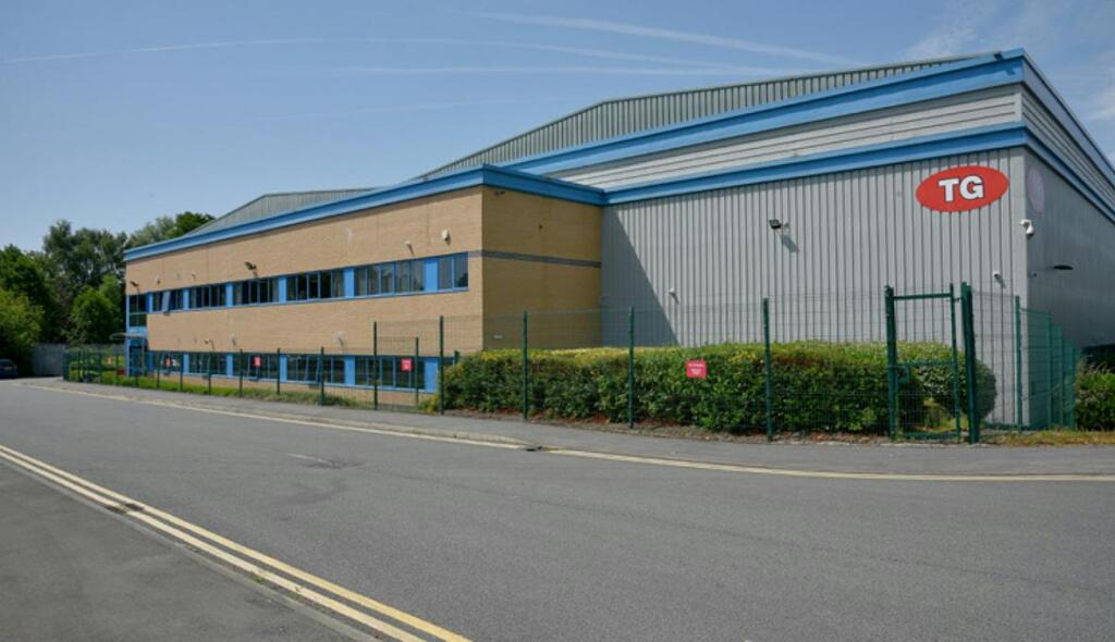 Unit 14 Calver Road-4.jpg