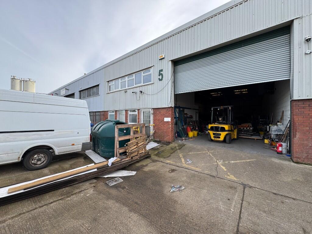 Main image of property: Endeavour Way, CR0