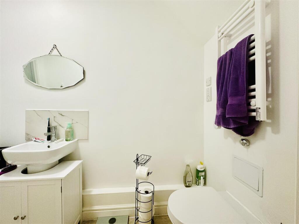 Apartment in Nottingham - View 3