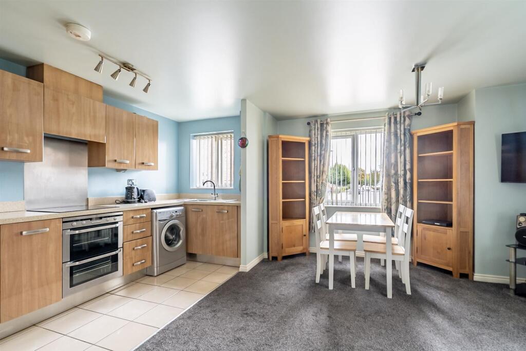 Apartment in York - View 4