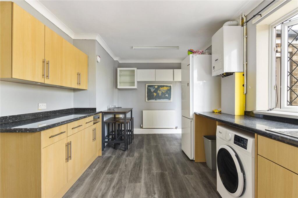 House in Doncaster - View 5