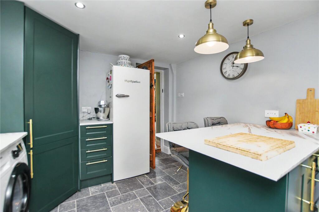 House in Taunton - View 4