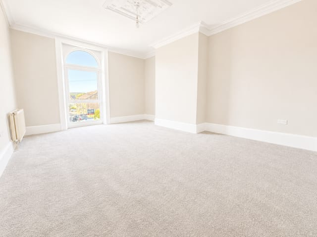 Charles Street, Bingley, BD16 photo 2