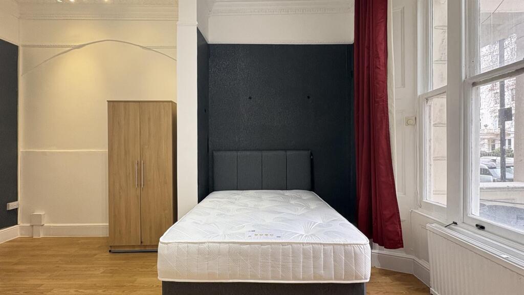 Main image of property: Talbot Square, London