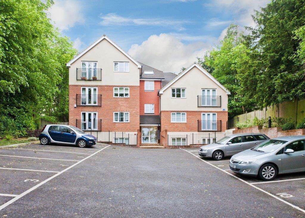 Main image of property: 2 bedroom First Floor Apartment in Warlingham
