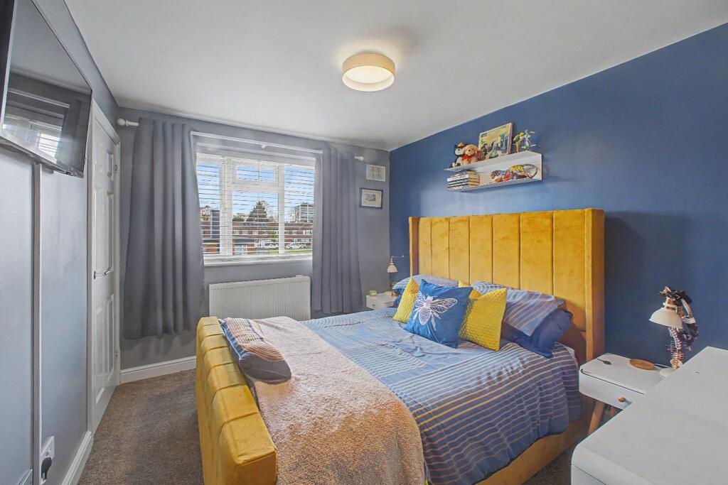 House in Trafford, Ashton upon Mersey - More