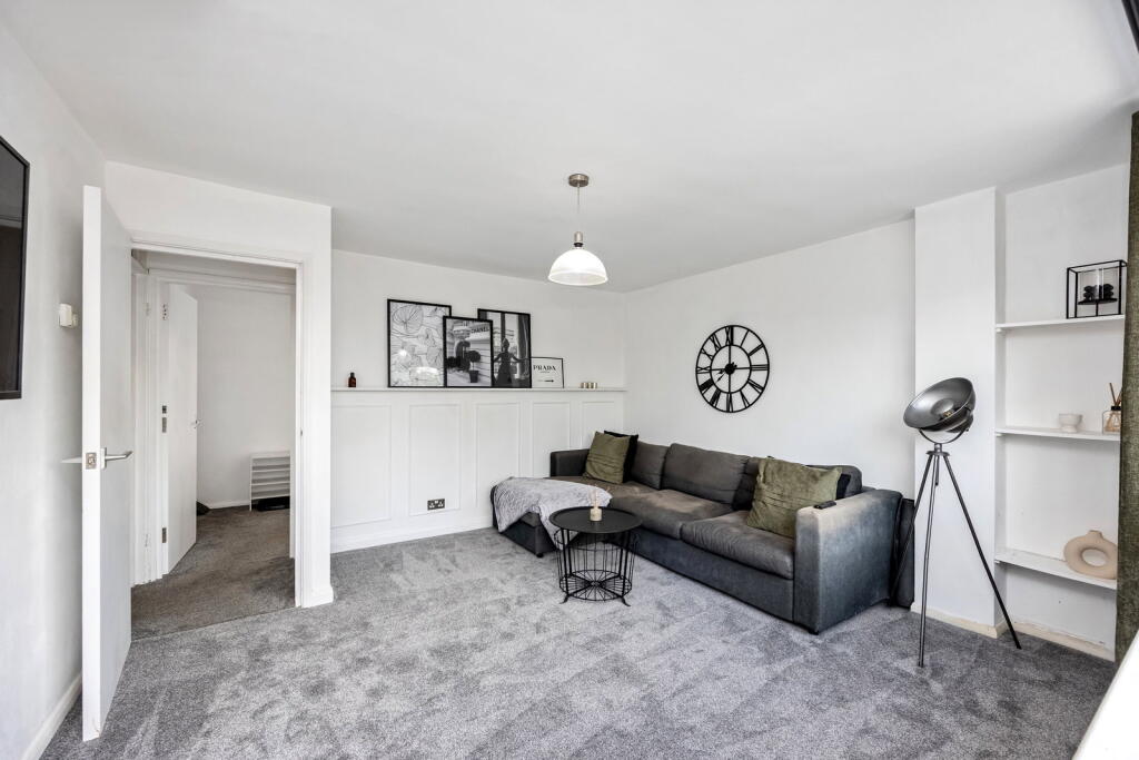 Apartment in Brighton - View 3